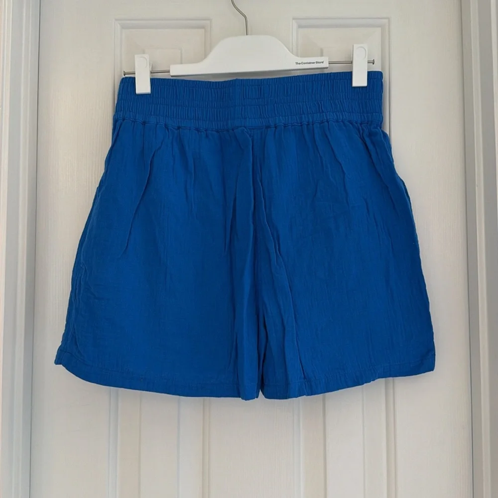 Boden linen shorts. Royal blue. Size 8